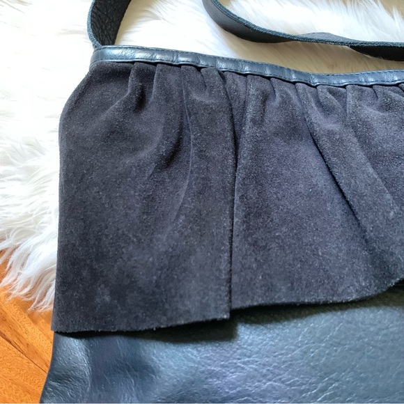 Marie Turnor Spacious The Ruffle Suede Leather Shoulder Bag - Picture 5 of 12